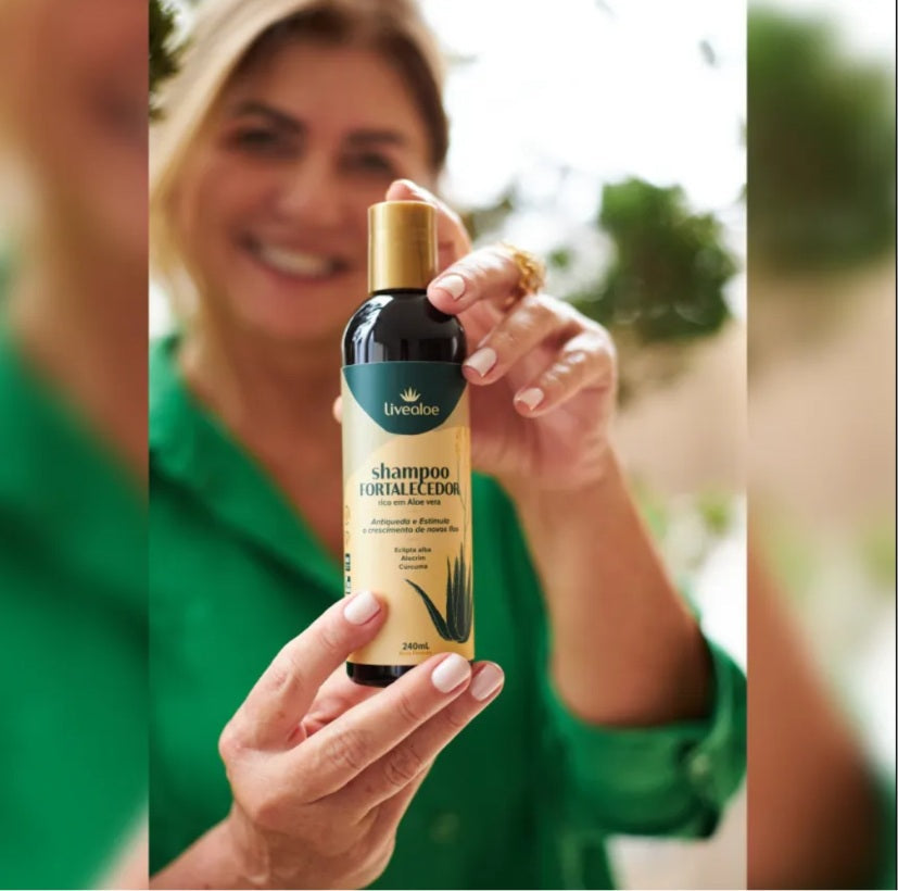 Conheça a história do nosso querido Shampoo Fortalecedor